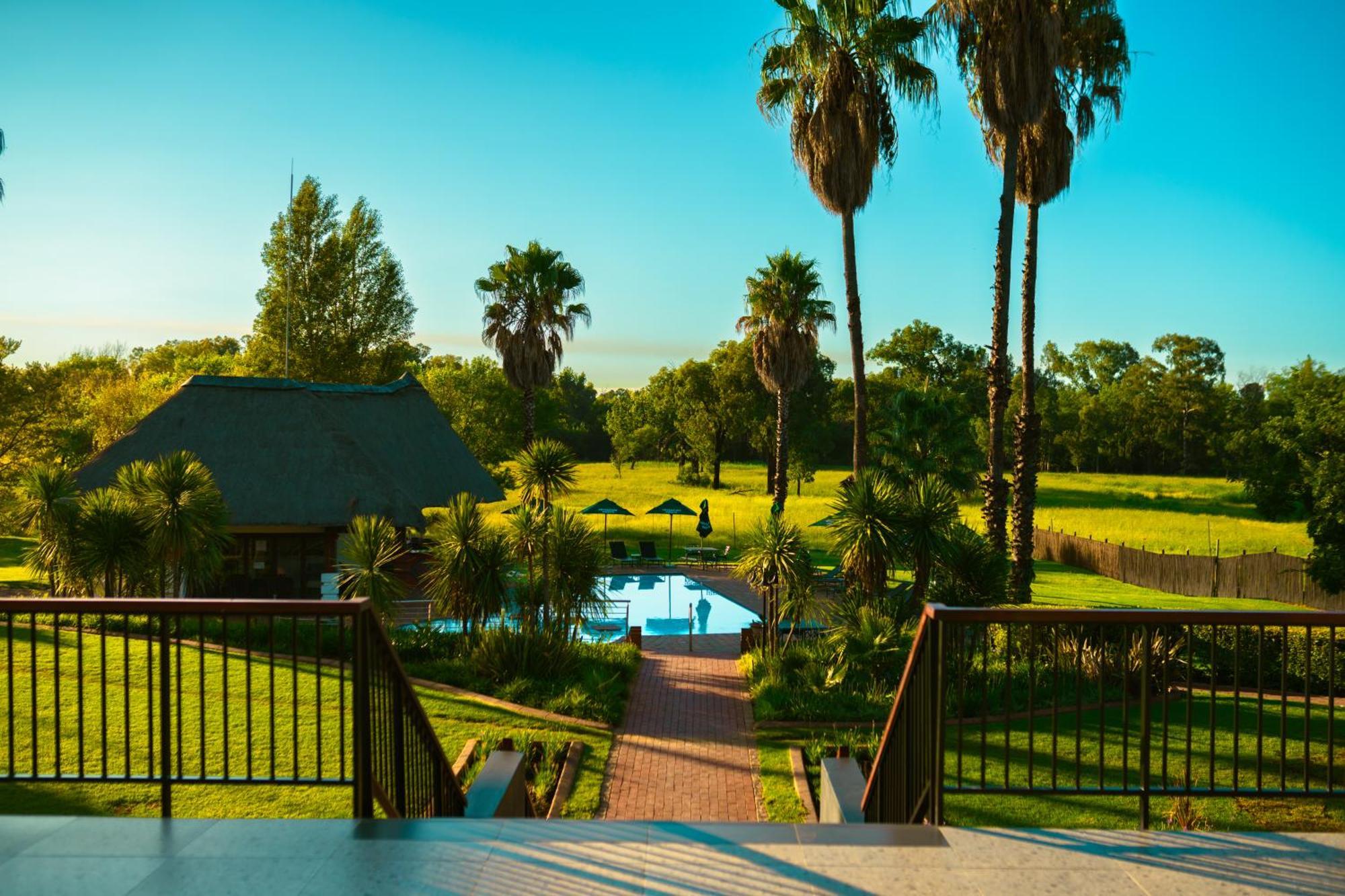 Emerald Resort & Casino Vanderbijlpark Bagian luar foto